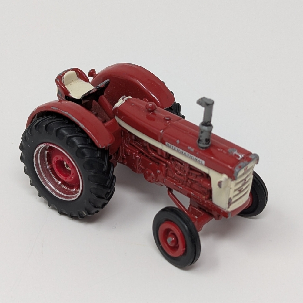 ERTL Red Tractor Metal Diecast Toy